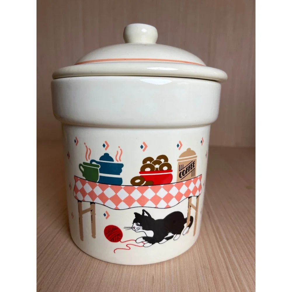 Treasure Craft charming ceramic